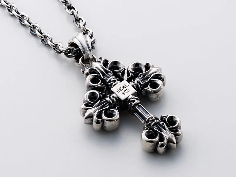 Discovery Cross M Pendant