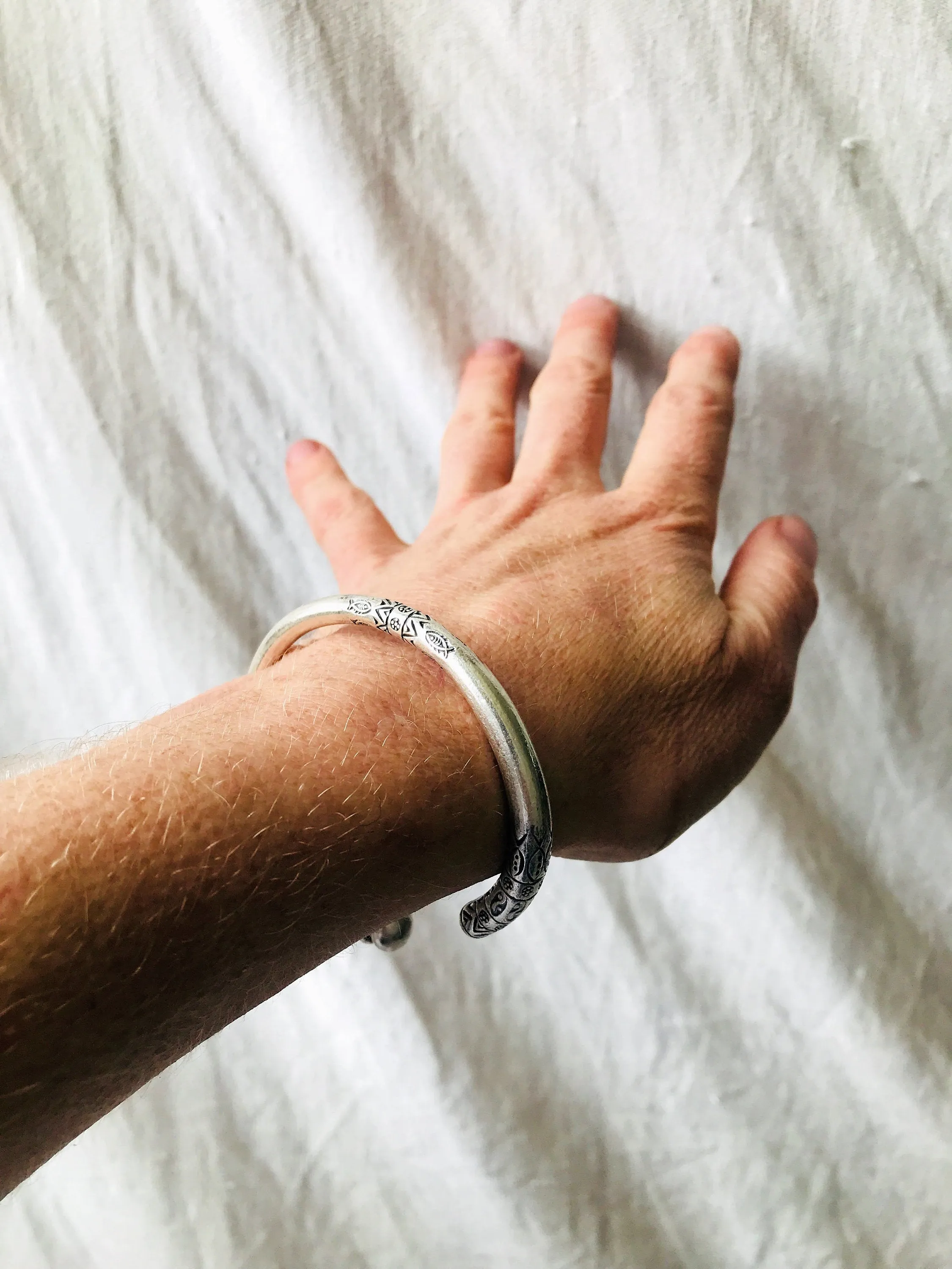 Fine Silver Bangle from the Karen Hill Tribe of Thailand. 0284