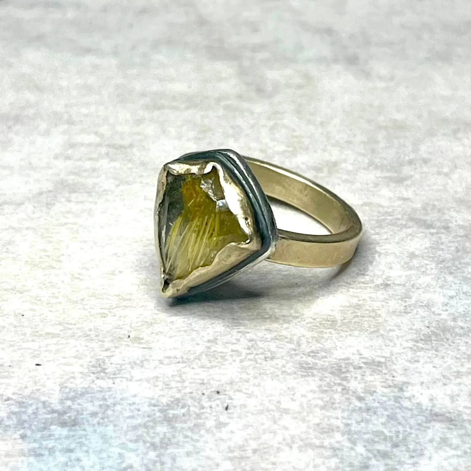 R15 - Citrine Quartz Arrowhead Ring in 14KT Gold -sz 5.5